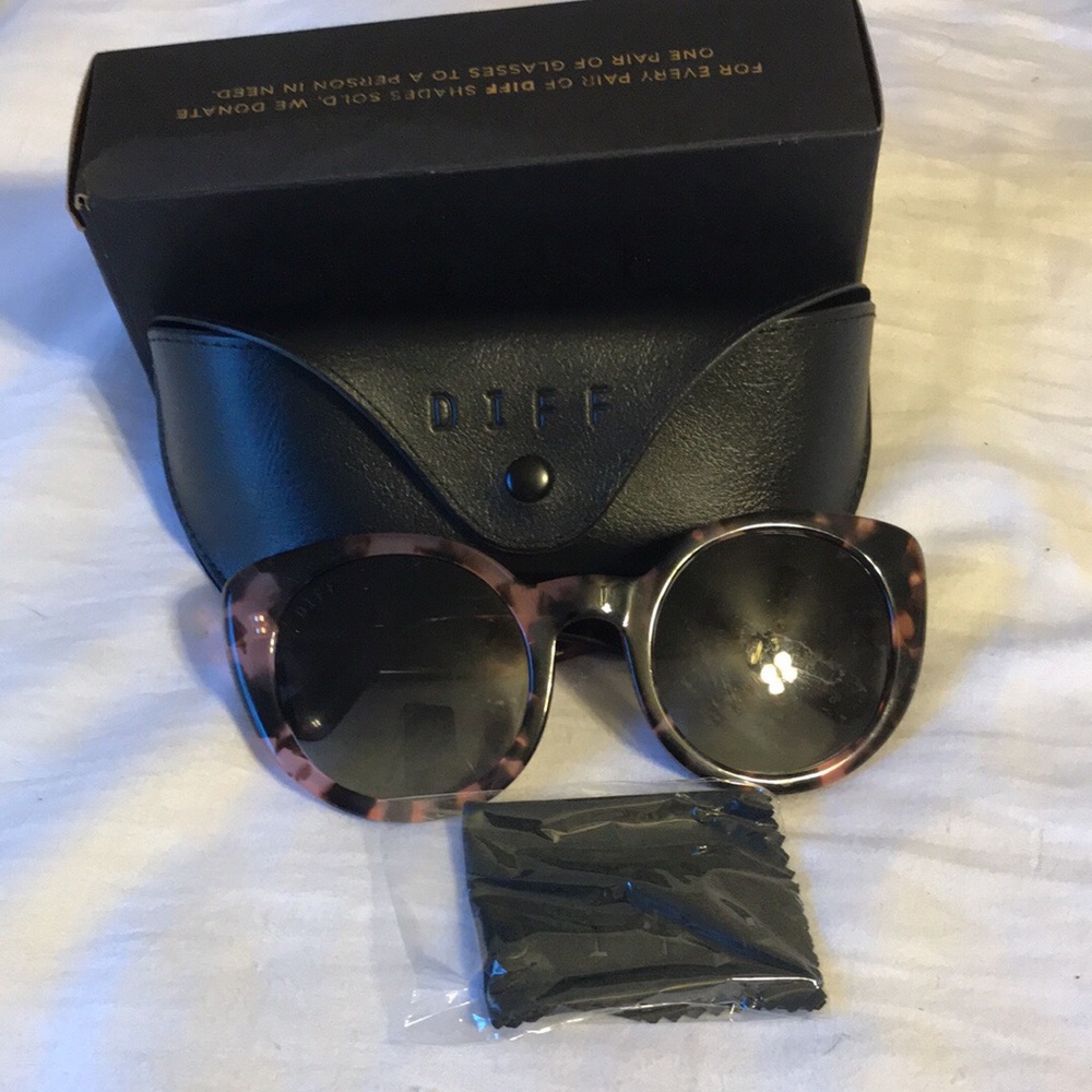 Diff Eyewear - Picture 2 of 2